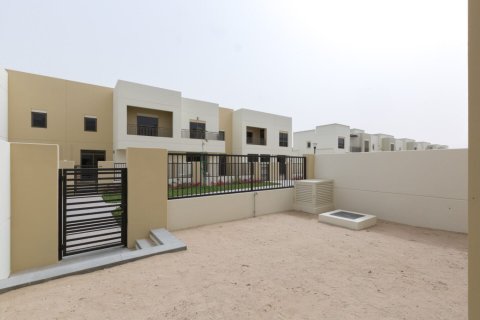 Villa til salg i Town Square, Dubai, UAE 3 soveværelser, 188 kvm № 719984 - foto 19