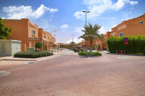 Huvila Al Reef, Abu Dhabi, Arabiemiraatit 3 makuuhuonetta, 225.1 m2 № 731227 - kuva 17
