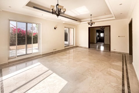 Βίλα σε The Villa, Dubai, ΗΑΕ 5 υπνοδωμάτια, 468 τ.μ. Αρ. 750270