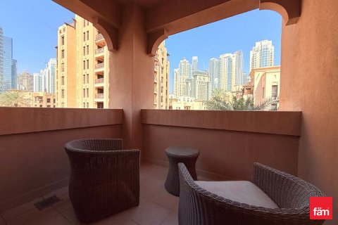 Apartmen di Old Town, Dubai, UAE 1 bilik tidur, 111.8 meter persegi № 694301 - foto 8