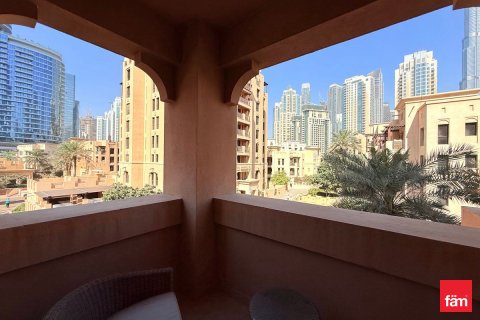Apartmen di Old Town, Dubai, UAE 1 bilik tidur, 111.8 meter persegi № 694301 - foto 11