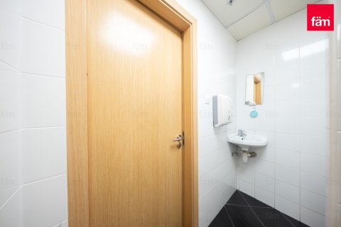 Bureau à louer à Dubai, EAU 102 m2 № 694306 - photo 8