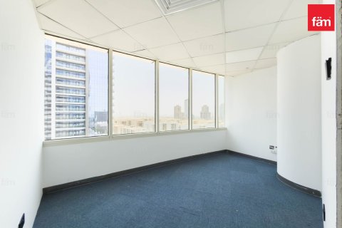 Zyrë në Dubai, Emiratet e Bashkuara Arabe 155.3 m2. № 694305