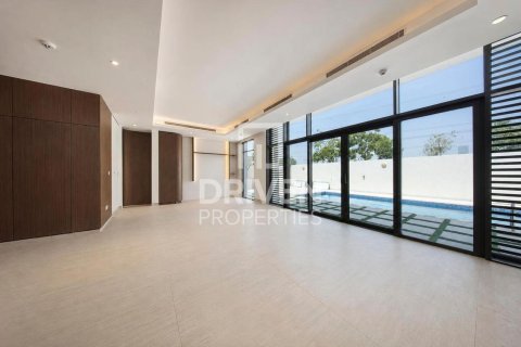 Vila u gradu Mohammed Bin Rashid City, Dubai, UAE 4 spavaće sobe, 569.96 m2 Br. 765675 - Slika 1