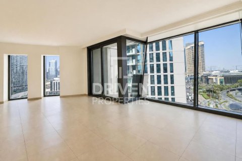 Huoneisto Downtown Dubai (Downtown Burj Dubai), Dubai, Arabiemiraatit 3 makuuhuonetta, 181.72 m2 № 765630 - kuva 1