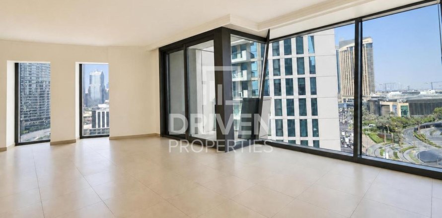 Huoneisto Downtown Dubai (Downtown Burj Dubai), Dubai, Arabiemiraatit 3 makuuhuonetta, 181.72 m2 № 765630