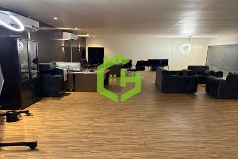 Sklad v Al Quoz, Dubai, SAE 557.4 m² Č.: 547656 - fotografie 2