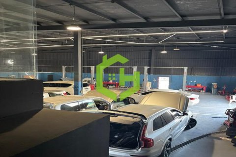 Sklad v Al Quoz, Dubai, SAE 557.4 m² Č.: 547656 - fotografie 5