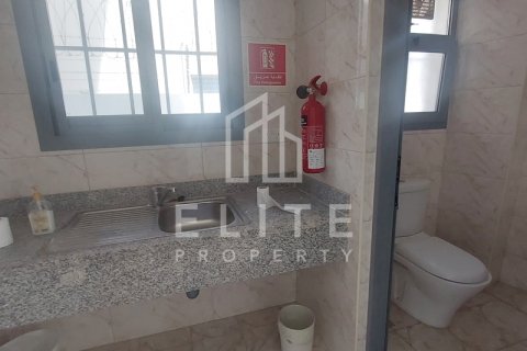 Warehouse in Dubai Investment Park, UAE 2034 sq.m. № 620295 - photo 16