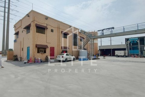 Factory in Hamriyah Free Zone, Sharjah, UAE 2052 sq.m. № 620298 - photo 5