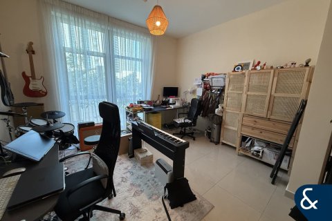 Appartamento in vendita a Downtown Dubai (Downtown Burj Dubai), Dubai, EAU 2 camere da letto, 116 mq. № 667467 - foto 9