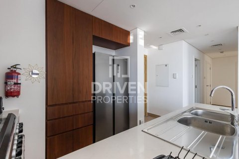 Apartment in Jumeirah, Dubai, UAE 2 bedrooms, 113 sq.m. № 602336 - photo 12