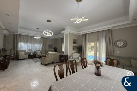 Villa in The Villa, Dubai, UAE 5 bedrooms, 483 sq.m. № 671155 - photo 4