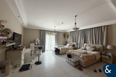 Villa in The Villa, Dubai, UAE 5 bedrooms, 483 sq.m. № 671155 - photo 10