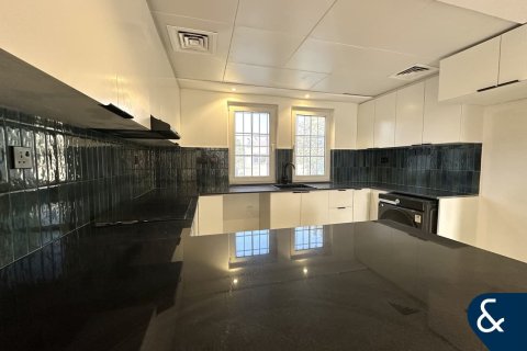 Apartament de închiriat în Dubai Land, Dubai, EAU 2 dormitoare, 160 mp.  №671339 - poză 7