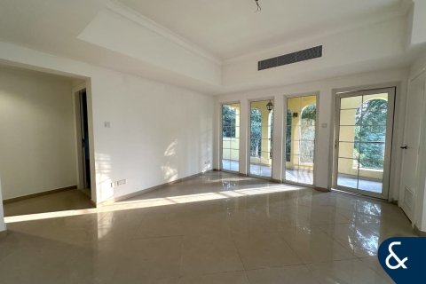 Apartament de închiriat în Dubai Land, Dubai, EAU 2 dormitoare, 160 mp.  №671339 - poză 6