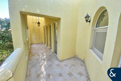 Apartament de închiriat în Dubai Land, Dubai, EAU 2 dormitoare, 160 mp.  №671339 - poză 16