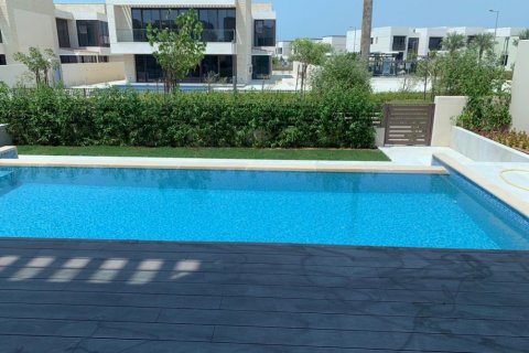 Villa à vendre à  Saadiyat Island, Abu Dhabi, EAU 5 chambres, 581 m2 № 554608 - photo 2
