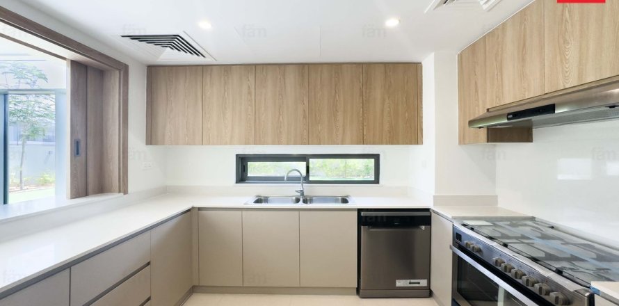 Dubai, BAE’de villa 4 yatak odası, 323.6 m&sup2; No 632916
