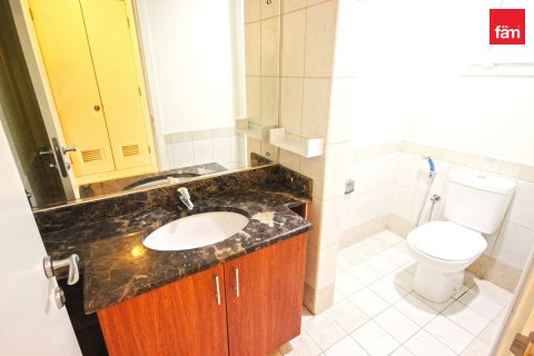 Villa in Dubai, UAE 2 bedrooms, 193.4 sq.m. № 632917 - photo 8