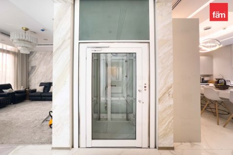 Vilë në Dubai, Emiratet e Bashkuara Arabe 5 dhoma gjumi, 706.1 m2. № 631725 - Foto 9