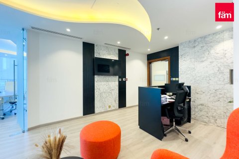 Office in Business Bay, Dubai, UAE 109 sq.m. № 648029 - photo 3