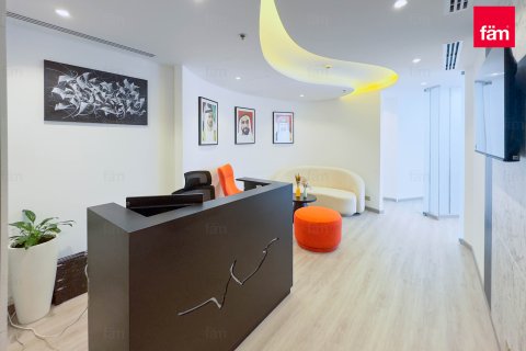Office in Business Bay, Dubai, UAE 109 sq.m. № 648029 - photo 1