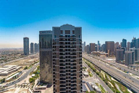 Huoneisto Jumeirah Islands, Dubai, Arabiemiraatit 3 makuuhuonetta, 200 m2 № 760992 - kuva 20
