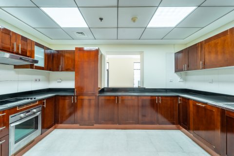 Huoneisto Jumeirah Islands, Dubai, Arabiemiraatit 3 makuuhuonetta, 200 m2 № 760992 - kuva 5