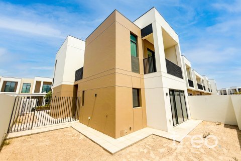 Üürile anda ridamaja asukohaga Arabian Ranches 3, Dubai, AÜE: 4 magamistoaga, 218.69 m² Nr 758891 - pilt 2