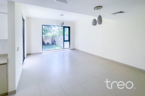 Vila u Dubai Hills Estate, Dubai, UAE 3 spavaćih soba, 209.12 m2 Br. 758890 - fotografija 2