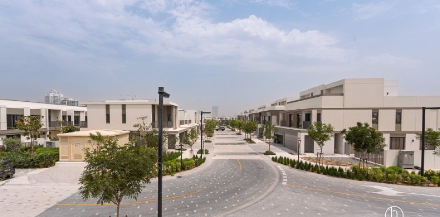 Vila u gradu Dubai, UAE 4 spavaće sobe, 219.6 m2 Br. 670101