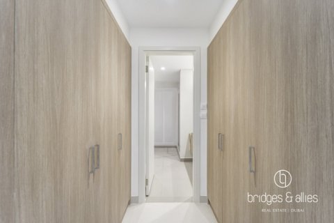 Vila u gradu Dubai, UAE 5 spavaće sobe, 372.1 m2 Br. 670100 - Slika 12