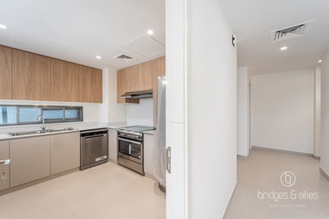 Vila u gradu Dubai, UAE 4 spavaće sobe, 251.9 m2 Br. 670099 - Slika 4