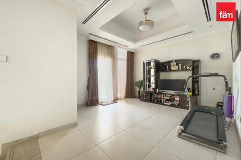 Villa in Al Barsha, Dubai, UAE 3 bedrooms, 332.7 sq.m. № 622108 - photo 14