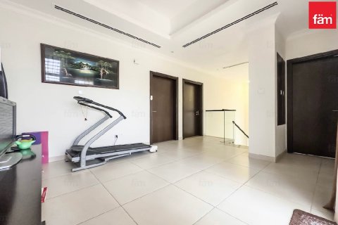 Villa in Al Barsha, Dubai, UAE 3 bedrooms, 332.7 sq.m. № 622108 - photo 8
