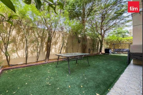 Villa in Al Barsha, Dubai, UAE 3 bedrooms, 332.7 sq.m. № 622108 - photo 17