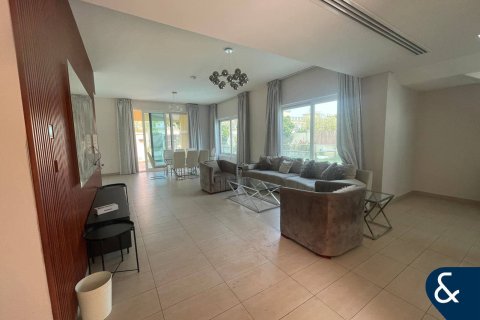 Jumeirah Park、Dubai、UAE にあるヴィラの賃貸物件 4ベッドルーム、641 m2、No698189 - 写真 3