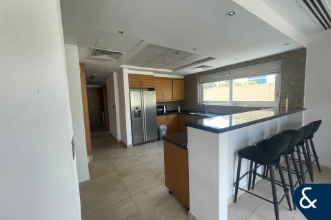 Jumeirah Park、Dubai、UAE にあるヴィラの賃貸物件 4ベッドルーム、641 m2、No698189 - 写真 6