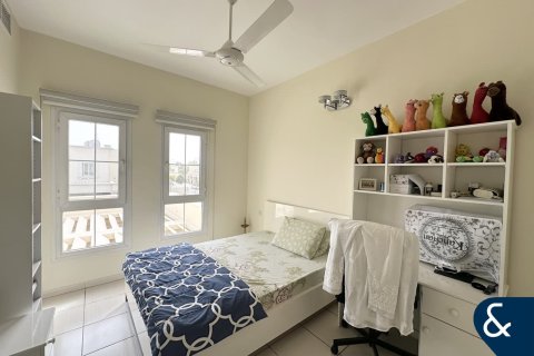 Villa para arrendamento em The Springs, Dubai, EAU 3 quartos, 228 m2 № 698185 - foto 13