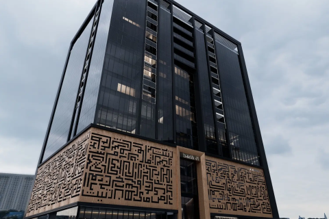 Apartment in Dubai, UAE 1 room, 115 sq.m. № 697524