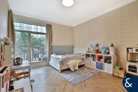 Appartamento in vendita a Dubai Marina, Dubai, EAU 3 camere da letto, 216 mq. № 667606 - foto 13