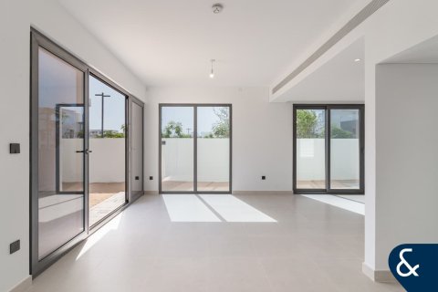 Willa na sprzedaż w Tilal Al Ghaf, Dubai, ZEA 4 sypialnie, 317 mkw., nr 667609 - zdjęcie 3