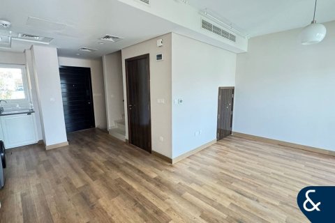 Müüa ridamaja asukohaga DAMAC Hills (Akoya by DAMAC), Dubai, AÜE: 3 magamistoaga, 211 m² Nr 667051 - pilt 2