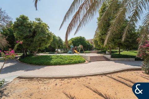 Vilë në Motor City, Dubai, Emiratet e Bashkuara Arabe 5 dhoma gjumi, 458 m2. № 667050 - Foto 21