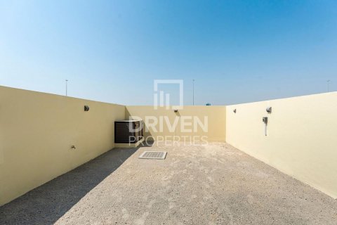 טאונהאוס להשכרה ב DAMAC Hills (Akoya by DAMAC), Dubai, איחוד האמירויות  4 חדרי שינה, 180 מ"ר, מספר 603226 - תמונה 13