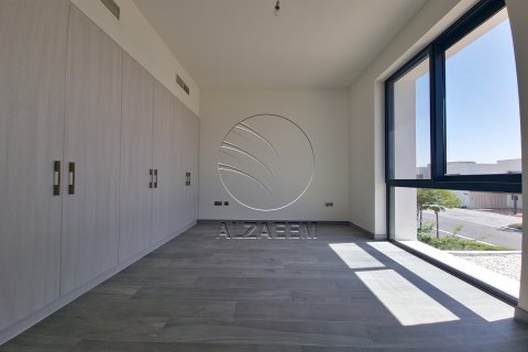 טאונהאוס להשכרה ב Yas Island, Abu Dhabi, איחוד האמירויות  3 חדרי שינה, 203 מ"ר, מספר 700636 - תמונה 6