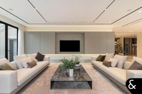 Villa para venda em Arabian Ranches, Dubai, EAU 7 quartos, 1555 m2 № 667687 - foto 3