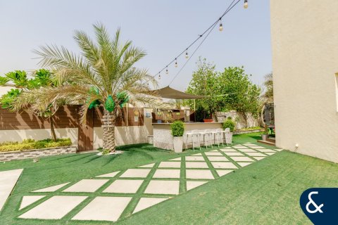 Vila v Jumeirah Park, Dubai, SAE 3 ložnice, 285 m² Č.: 667706 - fotografie 24