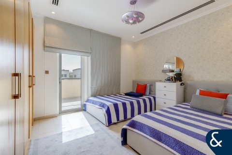 Vila v Jumeirah Park, Dubai, SAE 3 ložnice, 285 m² Č.: 667706 - fotografie 18
